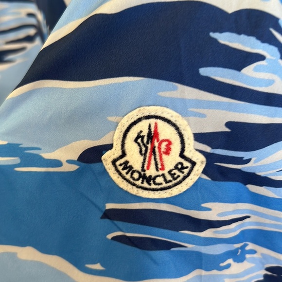moncler kids blue camo windbreaker jacket sz 12 152cm - Picture 2 of 9